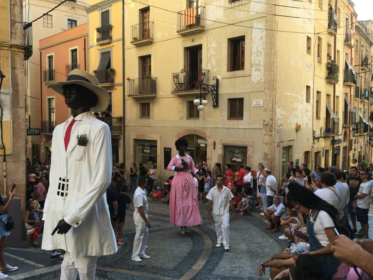 Apartamento En Plaza Sedassos Centro Historico Tarragona Eksteriør billede